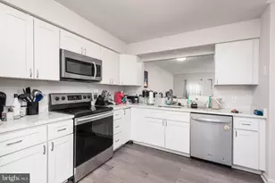 8202 Greenspire Terrace, Hyattsville, MD 20783 - Photo 4