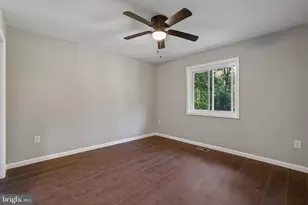 37 Lakeside Dr, Greenbelt, MD 20770 - Photo 16