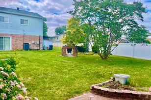 2200 Oaktree Ln, Temple Hills, MD 20748 - Photo 16