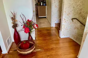 2200 Oaktree Ln, Temple Hills, MD 20748 - Photo 2