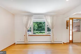 18 Lakeside Dr, Greenbelt, MD 20770 - Photo 10