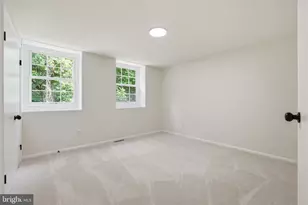 1801 Dutch Village Dr, Landover, MD 20785 - Photo 20