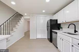 1801 Dutch Village Dr, Landover, MD 20785 - Photo 8