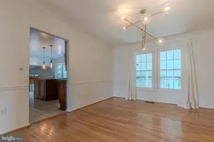 3929 Sunflower Cir, Bowie, MD 20721 - Photo 6