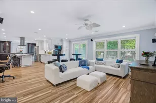 12127 Long Ridge Ln, Bowie, MD 20715 - Photo 18