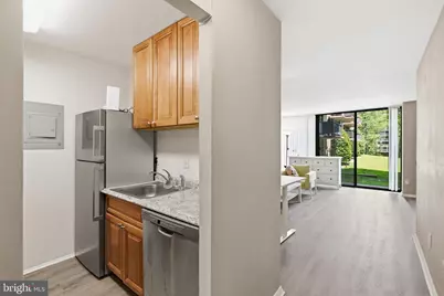 6100 Westchester Park Drive #T8, College Park, MD 20740 - Photo 12