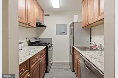 6100 Westchester Park Drive #T8, College Park, MD 20740 - Photo 12