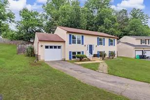 9012 Cameron Ct, Clinton, MD 20735 - Photo 2