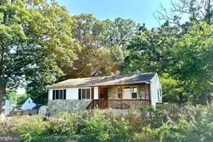 1600 Pacific Ave, Capitol Heights, MD 20743 - Photo 2
