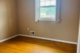5204 Larwin Ct, Temple Hills, MD 20748 - Photo 6