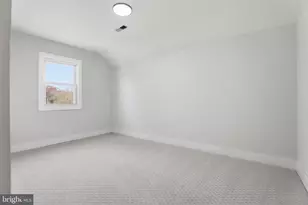4414 71st Ave, Hyattsville, MD 20784 - Photo 16