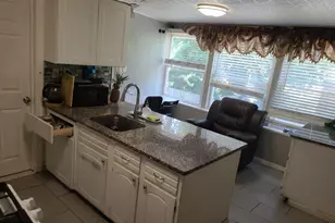 110 Iroquois Way, Oxon Hill, MD 20745 - Photo 10