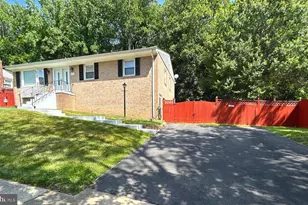 6102 Brooke Jane Dr, Clinton, MD 20735 - Photo 1