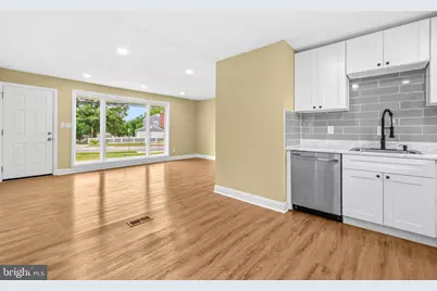 8300 Cathedral Avenue, New Carrollton, MD 20784 - Photo 14