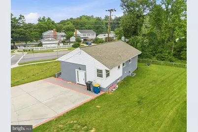 8300 Cathedral Avenue, New Carrollton, MD 20784 - Photo 38