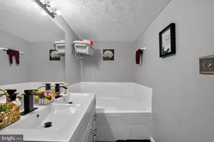 9703 Reiker Dr, Upper Marlboro, MD 20774 - Photo 18