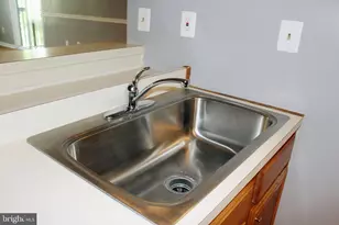 5834 N Holly Springs Dr, Capitol Heights, MD 20743 - Photo 8