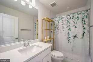 10864 Foxtrot Cir, Upper Marlboro, MD 20772 - Photo 10