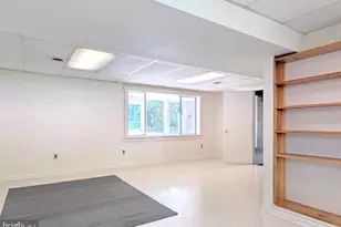 5725 Nevada St, College Park, MD 20740 - Photo 18