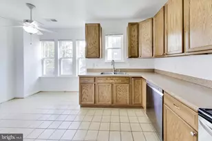 13851 Belle Chasse Blvd, Laurel, MD 20707 - Photo 18