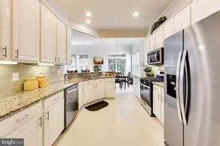9803 Stonewood Ct, Upper Marlboro, MD 20772 - Photo 2