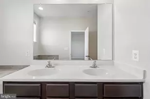 9114 Deer Meadow Ln, Upper Marlboro, MD 20772 - Photo 36