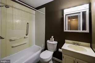 7950 Lakecrest Dr, Greenbelt, MD 20770 - Photo 50