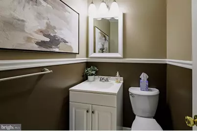 7950 Lakecrest Drive, Greenbelt, MD 20770 - Photo 22