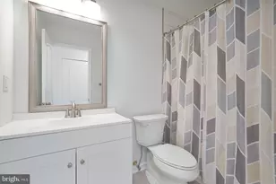 9909 Royal Commerce Pl, Upper Marlboro, MD 20774 - Photo 18