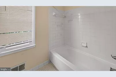 13100 N Point Lane, Laurel, MD 20708 - Photo 14