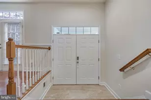 8005 Homefield Dr, Landover, MD 20785 - Photo 4