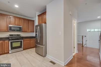 8005 Homefield Drive, Landover, MD 20785 - Photo 10