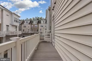 8005 Homefield Dr, Landover, MD 20785 - Photo 20