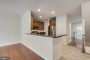 8005 Homefield Dr, Landover, MD 20785 - Photo 16