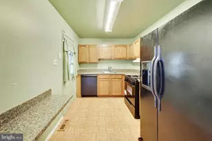 7909 Grant Dr, Lanham, MD 20706 - Photo 10
