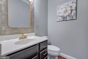 616 Overlook Park Dr, Oxon Hill, MD 20745 - Photo 48