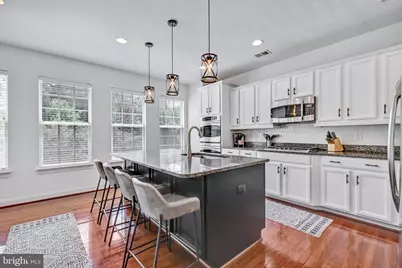 616 Overlook Park Drive #84, Oxon Hill, MD 20745 - Photo 4