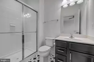 616 Overlook Park Dr, Oxon Hill, MD 20745 - Photo 28