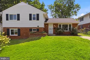 7901 Powhatan St, Hyattsville, MD 20784 - Photo 2