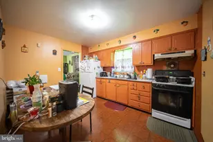 7126 E Cedar St, Landover, MD 20785 - Photo 10