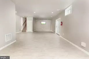 9119 Glenarden Pkwy, Lanham, MD 20706 - Photo 12