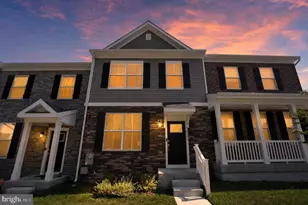10406 Serenade Ln, Clinton, MD 20735 - Photo 2