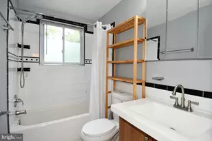 4710 Queensbury Rd, Riverdale, MD 20737 - Photo 18