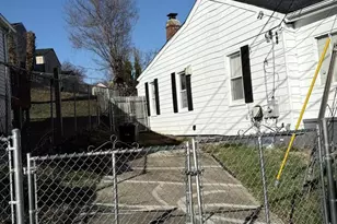 5016 Emo St, Capitol Heights, MD 20743 - Photo 2