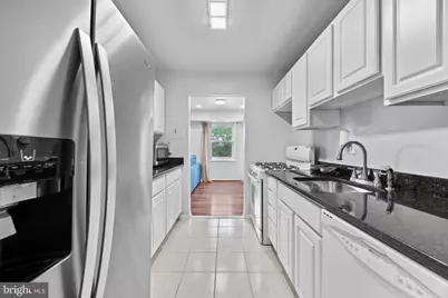 9808 47th Place #302, College Park, MD 20740 - Photo 14