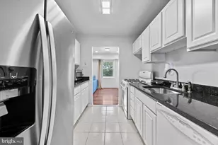 9808 47th Pl, College Park, MD 20740 - Photo 14