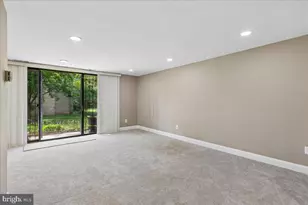 3342 Huntley Sq Dr, Temple Hills, MD 20748 - Photo 8
