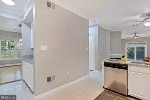 16131 Parklawn Pl, Bowie, MD 20716 - Photo 14