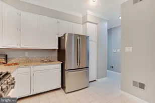 16131 Parklawn Pl, Bowie, MD 20716 - Photo 12