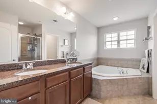 436 Esmond Pl, Upper Marlboro, MD 20774 - Photo 32